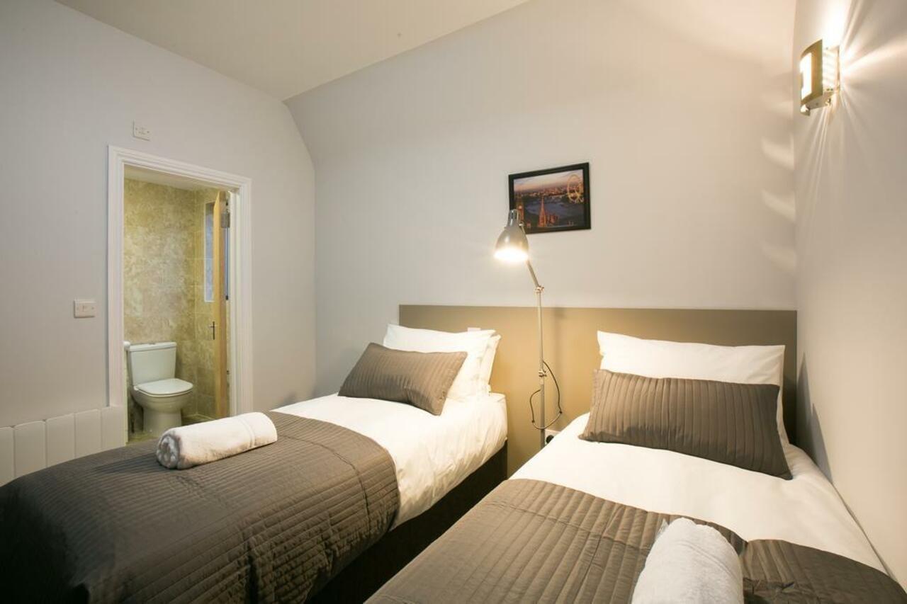 Belvilla Ilford Hill Hotel London Εξωτερικό φωτογραφία
